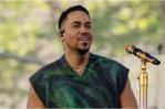 romeo-santos1-e8a2b13c-focus-min0.01-0.35-149-99